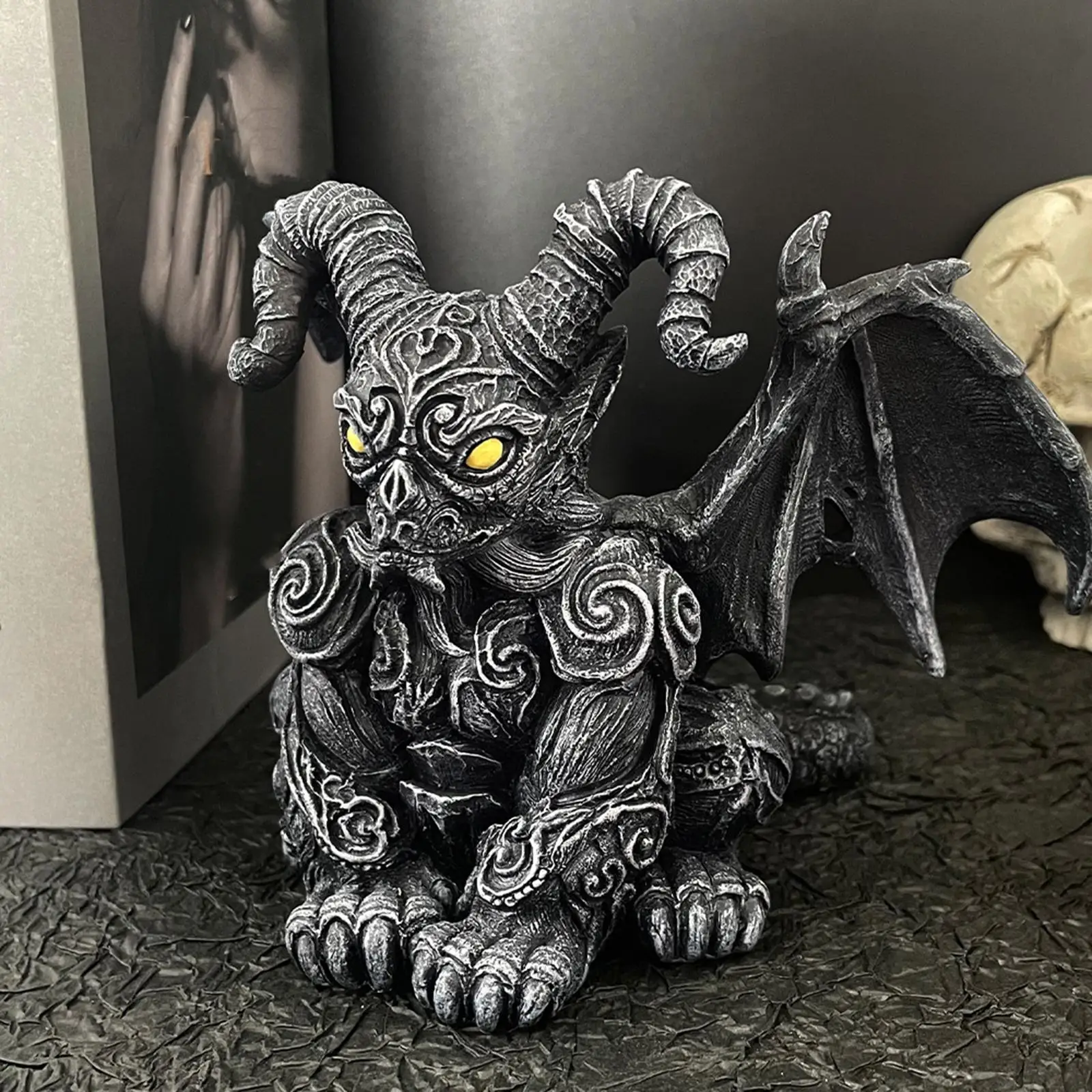 Flying Dragon Sculpture Gothic Party Supplies Creative Terror Prop Scary Dragon Figurine for Balcony Cabinet Home Room Bookshelf