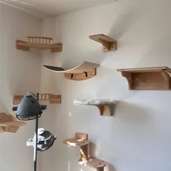 Puente colgante para gatos en madera maciza con escalera de sisal