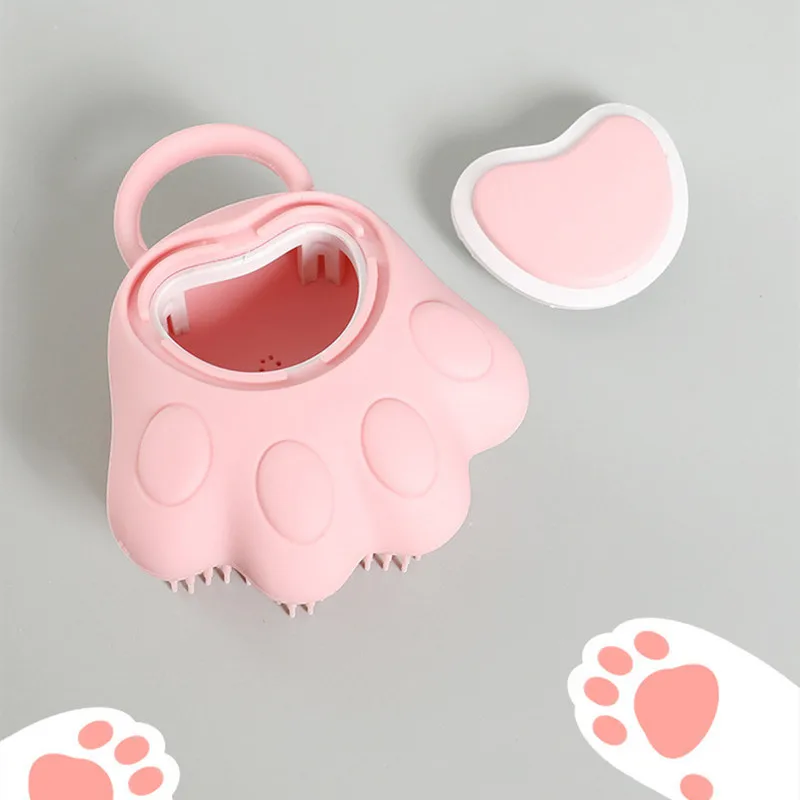 Detalle de las cerdas de silicona del cepillo para mascotas