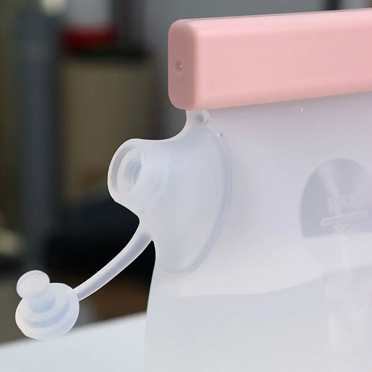 Bolsa para beber para mascotas, bolsa de agua portátil de silicona para salir, hervidor para beber al aire libre, suministros para mascotas, 1 ud. - imagen 2