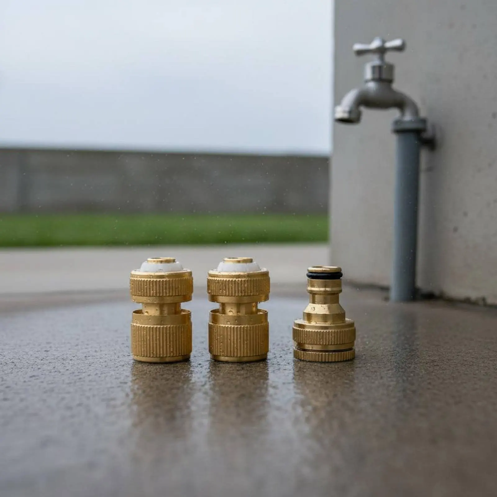 Conector de manguera de liberación rápida para bañar gatos y perros