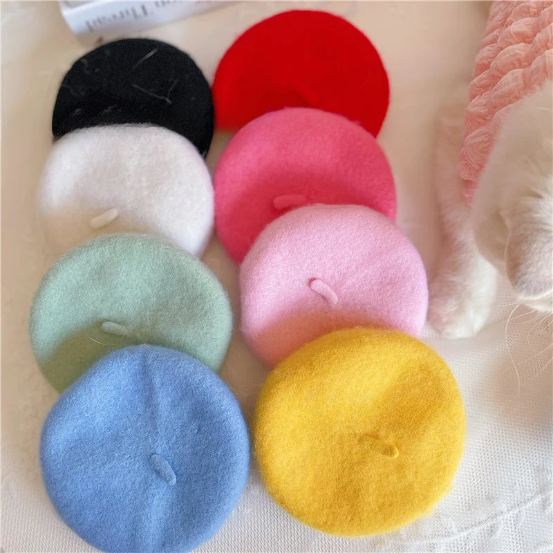 INS Color sólido auriculares para mascotas pintor sombrero de lana perro gato boina Mini decoración foto tocado perro cumpleaños accesorios para mascotas - imagen 2