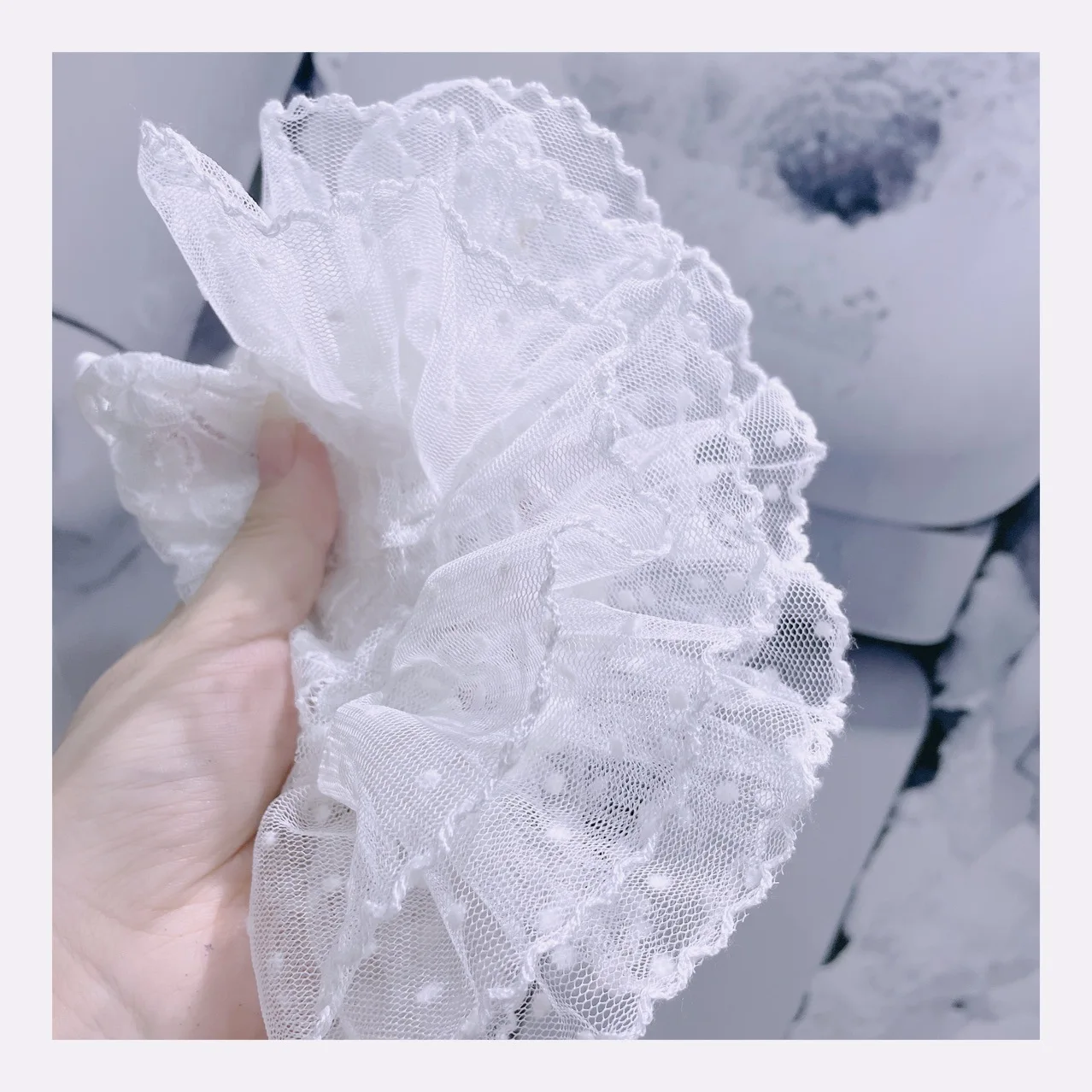 Vestido de novia para mascotas Falda con tirantes de encaje blanco ​   Falda mullida de gasa transpirable con lazo de perlas, ropa para cachorros para perros pequeños, Chihuahu - imagen 4