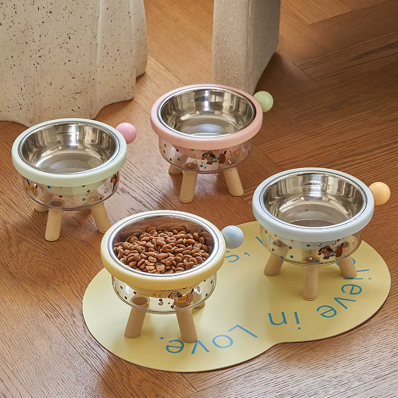 Tazón antideslizante para gatos y perros pequeños - imagen 2
