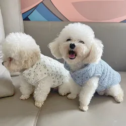 Chaleco de invierno floral para perros pequeños
