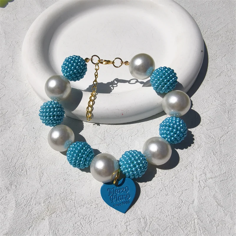 Collar de perro ajustable de lujo con collar de perlas grandes y colgante de corazón de melocotón para regalos de fiesta de cumpleaños para mascotas, accesorios para perros - imagen 4