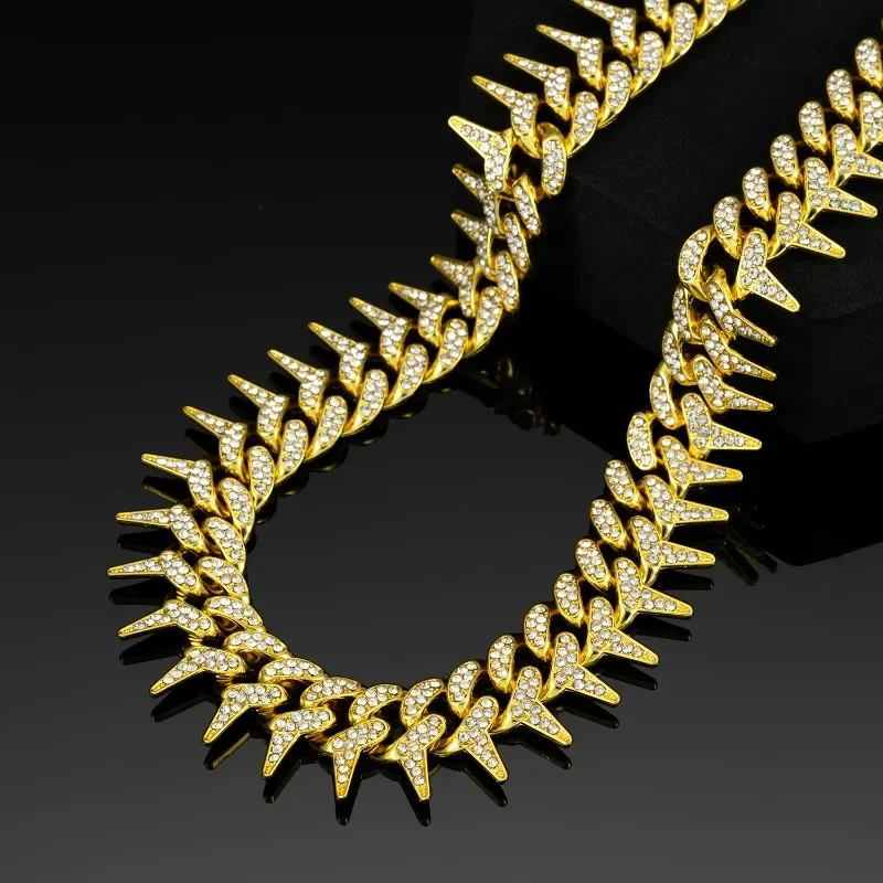 Collar de cadena cubana para perro de 70CM, Collar de cadena de Bulldog dorado, collares de lujo plateados para cachorros con espinas, suministros para mascotas pequeñas y medianas - imagen 3