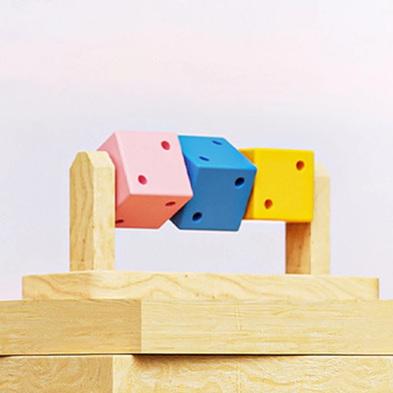 Juguete interactivo para masticar en forma de cubo de Rubik, divertido y colorido, para mascotas pequeñas, pájaros, loros, hámsteres, juguetes para aliviar el aburrimiento, 1 ud. - imagen 4