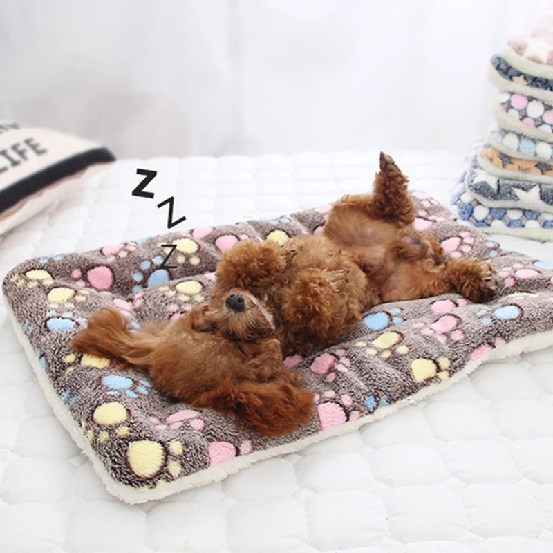 Almohadilla de franela suave para mascotas, cama gruesa de 2 capas para perros y gatos pequeños y grandes, colchón cálido para dormir, accesorios para perros - imagen 5