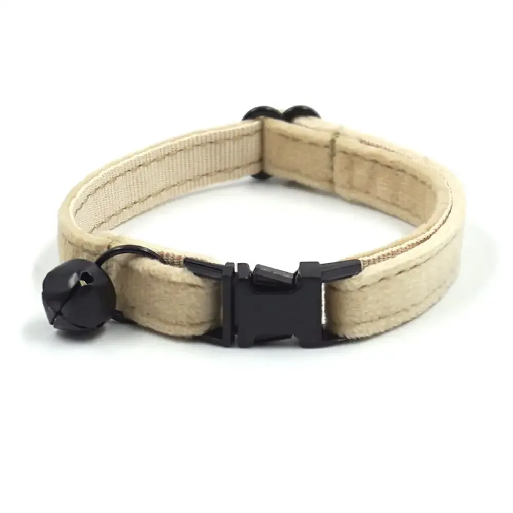 Collar de gato personalizado con grabado gratuito, correa para mascotas a juego, hebilla de Metal de contactos personalizados, Collar para mascotas de terciopelo grueso Beige - imagen 3