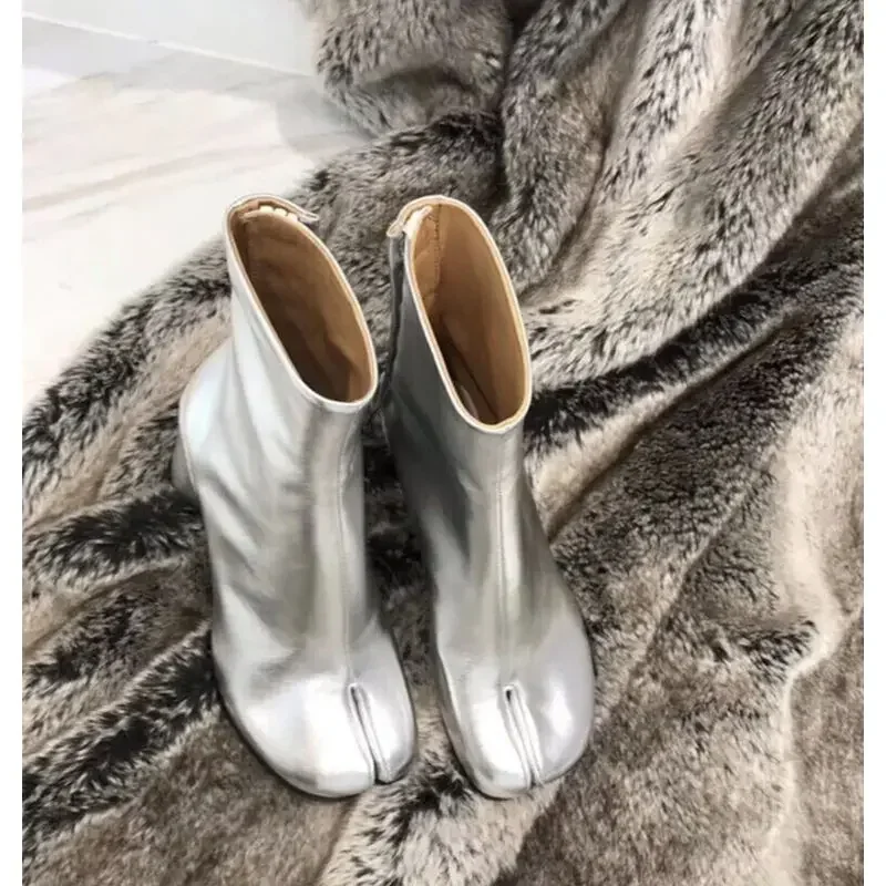 Botas Tabi de diseño de marca 2024, Botas de Mujer de tacón alto grueso con punta abierta, Zapatos de cuero para Mujer, Zapatos de moda de otoño para Mujer, Botas para Mujer - imagen 3