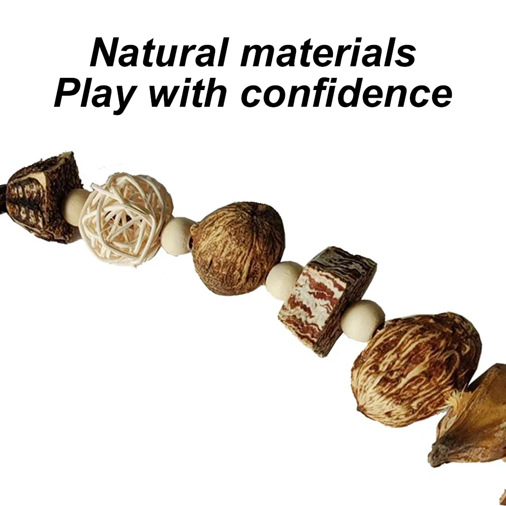 Juguete para masticar loros de Color aleatorio, cuentas de ratán de madera, juguete colgante de molienda para pájaros, loros, juguetes para morder, accesorios para jaulas de pájaros, 1 ud. - imagen 4