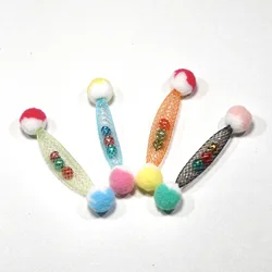Pelotas de felpa para gatos: colores aleatorios, juguete interactivo