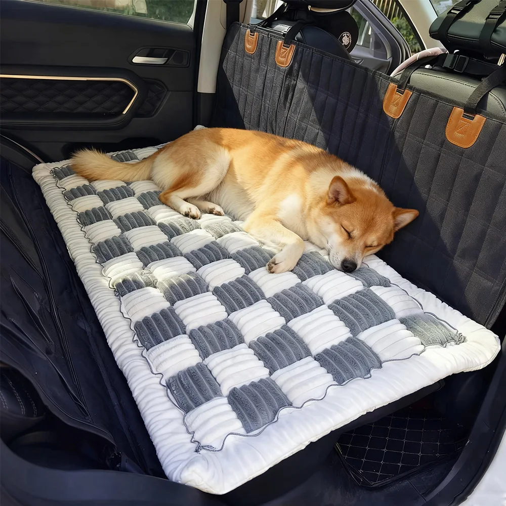 Estera de cama para perros a cuadros de felpa, almohadilla suave lavable para mascotas para uso en interiores y automóviles, cómodo cojín para dormir para perros pequeños y grandes - imagen 3