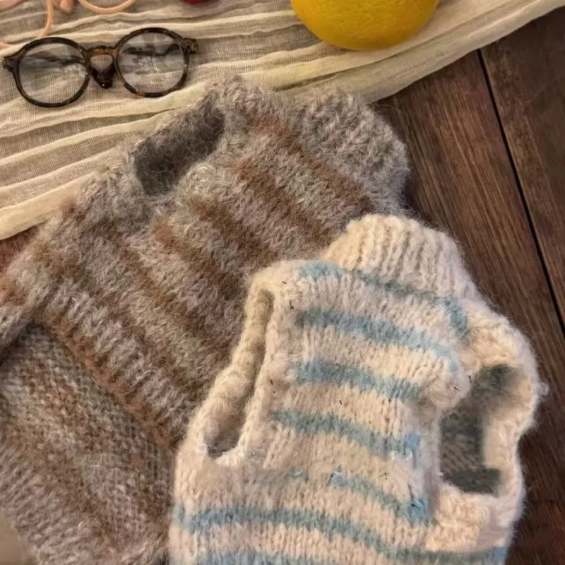 Suéter de rayas para perros y gatos – Cálido punto de invierno - imagen 2