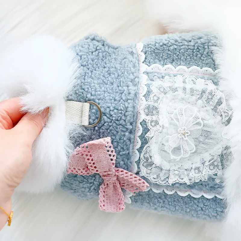 Vestido de princesa para mascotas de otoño e invierno con cuello de piel de corazón, ropa suave y cálida para exteriores para perros y gatos para perros pequeños - imagen 3