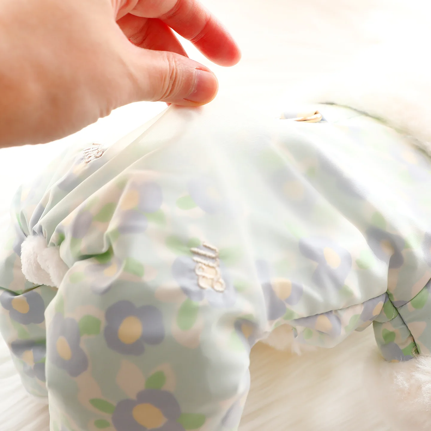 Pijamas gruesos de invierno para perros, abrigo de algodón cálido con estampado de princesa para perros pequeños, ropa para clima frío de peluche/bichon para cachorros