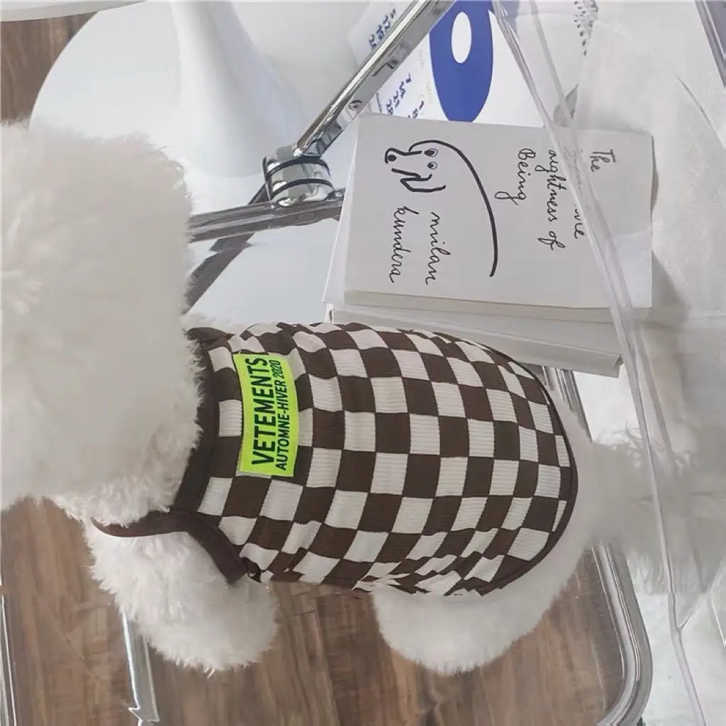 Camisola de tablero de ajedrez para mascotas, ropa de tendencia de verano para perros, chaleco de peluche transpirable para gatos, anticaída de cabello - imagen 2