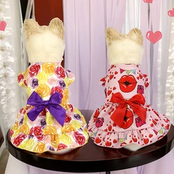Vestido rosa de verano para perra con lazo y rosetón