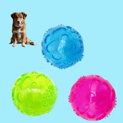 Juguetes para perros: chirriantes, rebotan y rompecabezas