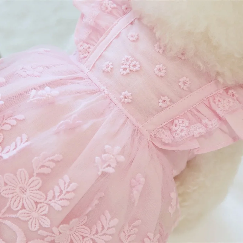 Vestido de princesa con mangas voladoras de encaje para primavera/verano para mascotas, ropa fina para perros y gatos, tocado con lazo, ropa para perros pequeños - imagen 4