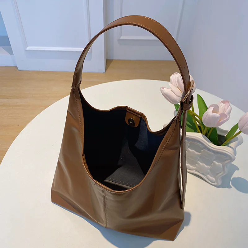 Transportín pliable estilo retro para gatos y perros pequeños - imagen 3