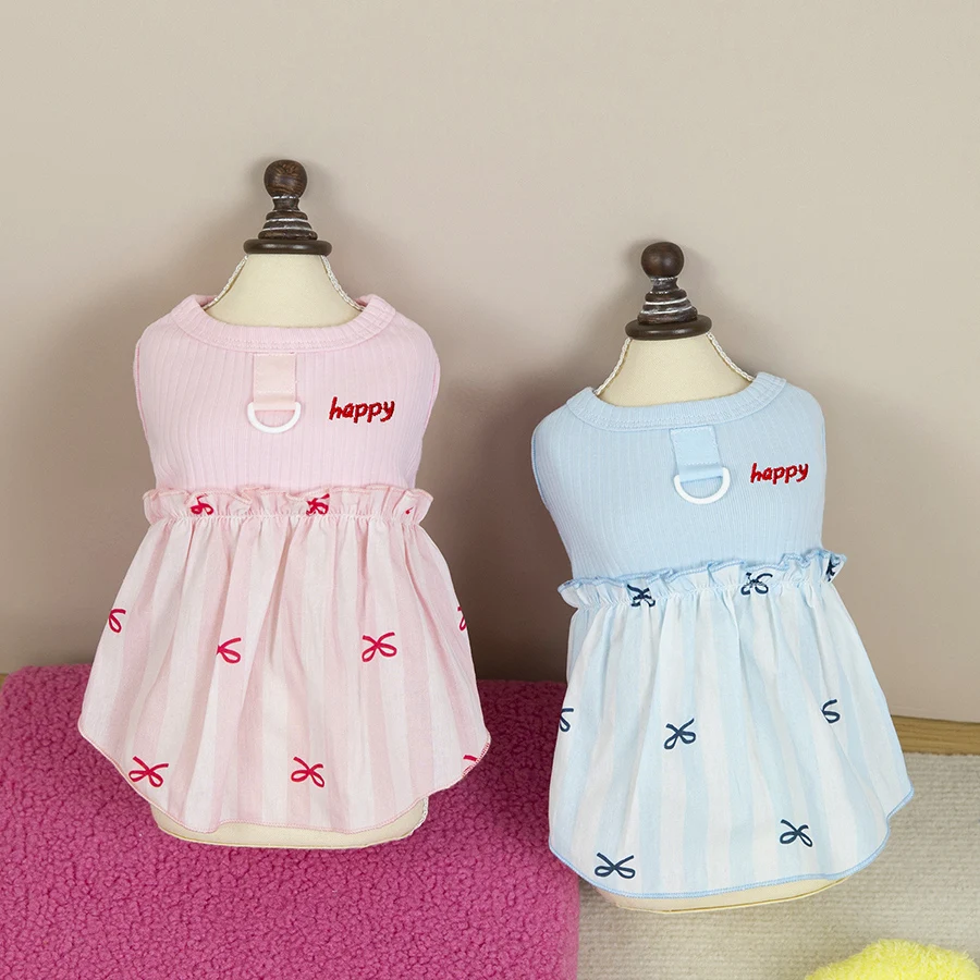 Lindo vestido de verano para cachorros, falda a rayas rosa y azul con lazo estampado, traje transpirable para perros y niñas con hebilla en D para paseos al aire libre - imagen 3