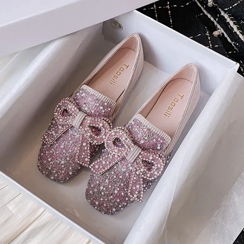 Mocasines y zapatos planos elegantes para mujer con lazo de pedrería