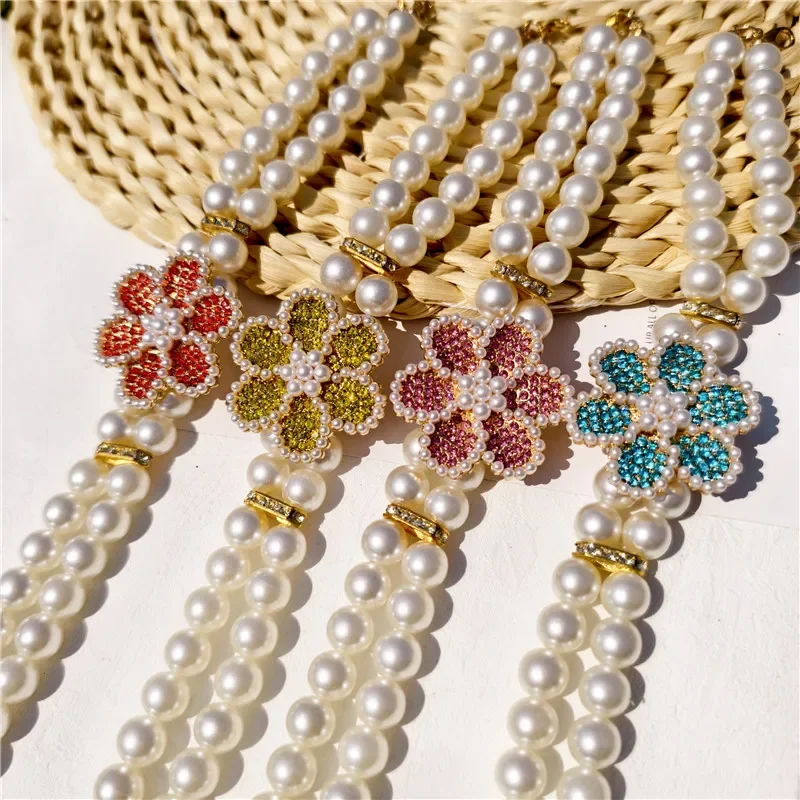 Collar de perro de perla Chihuahua, Collar de gato con botón de langosta dorado, Collar ajustable con diamantes de imitación y flores para perro, accesorios para mascotas - imagen 3