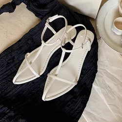 Sandalias finas de tacón bajo para mujer – Punta abierta y correa en tobillo