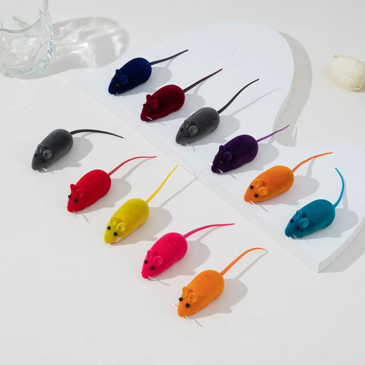 Juguetes para gatos: ratones de goma con sonido interactivo divertido - imagen 4