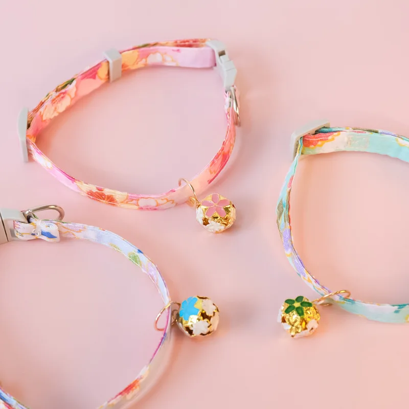 Collar de flores para gatos, Collar ajustable para mascotas con campana, Collar de seguridad de flores coloridas para cachorros, gatitos, gatos, suministros para mascotas, venta al por mayor - imagen 2