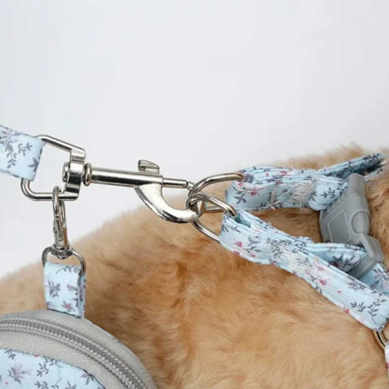 Juego de arnés y correa florales para mascotas, chaleco ajustable para perros y gatos con bolsa para aperitivos, accesorios para caminar al aire libre de 1,2 m - imagen 3