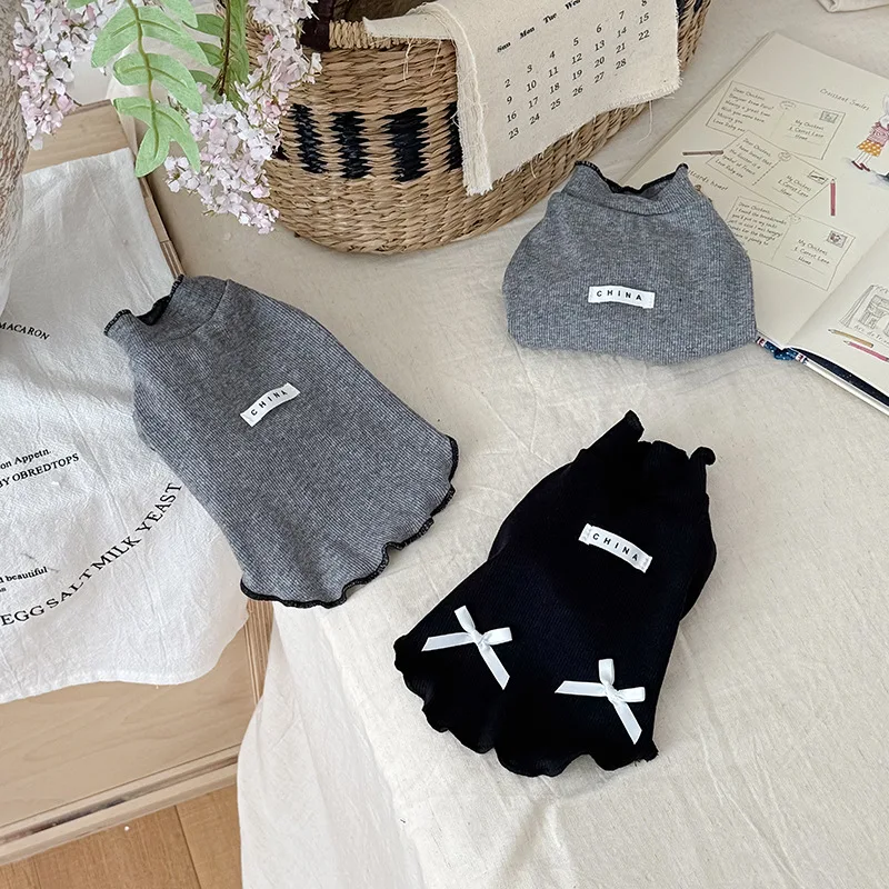 Camiseta sencilla con estampado de letras y lazo para mascotas INS, ropa elástica para perros, ropa suave y cómoda, camisa de fondo, ropa para perros pequeños - imagen 2