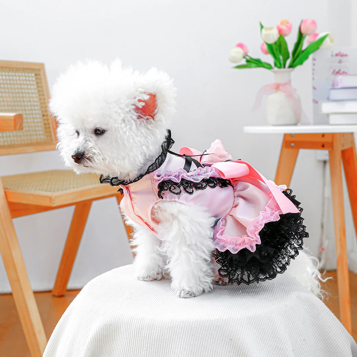 2025 Nuevo vestido tutú de perro de flores de encaje rosa de primavera/verano con lazo - Elegante traje de fiesta y boda de princesa para Chihuahuas - imagen 3