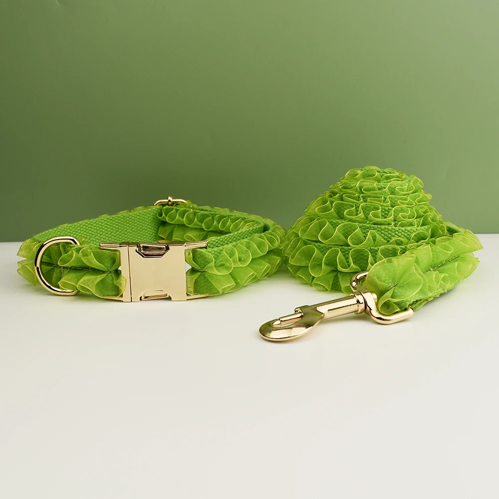 Collar de perro de encaje verde grabado personalizado, arnés de boda personalizado para mascotas, accesorios de lujo para perros, placa con nombre de encaje 09 - imagen 3