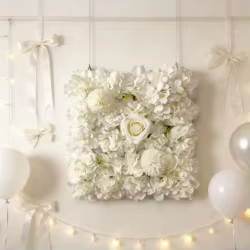 Fondo seda con rosas artificiales para fotos de gatos y perros