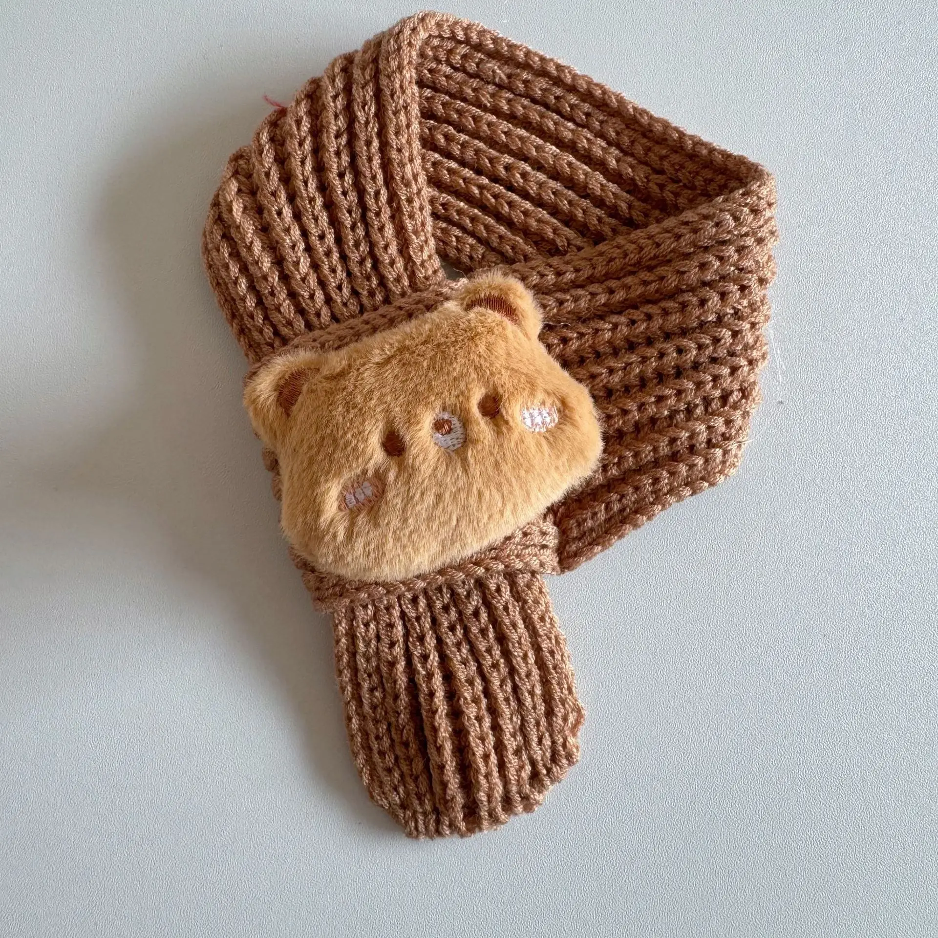 Bufanda tejida de color café para mascotas, toalla para pan y gato, babero cálido para perro, bufanda de oso de peluche, pajarita para perro, accesorios para cachorros - imagen 4