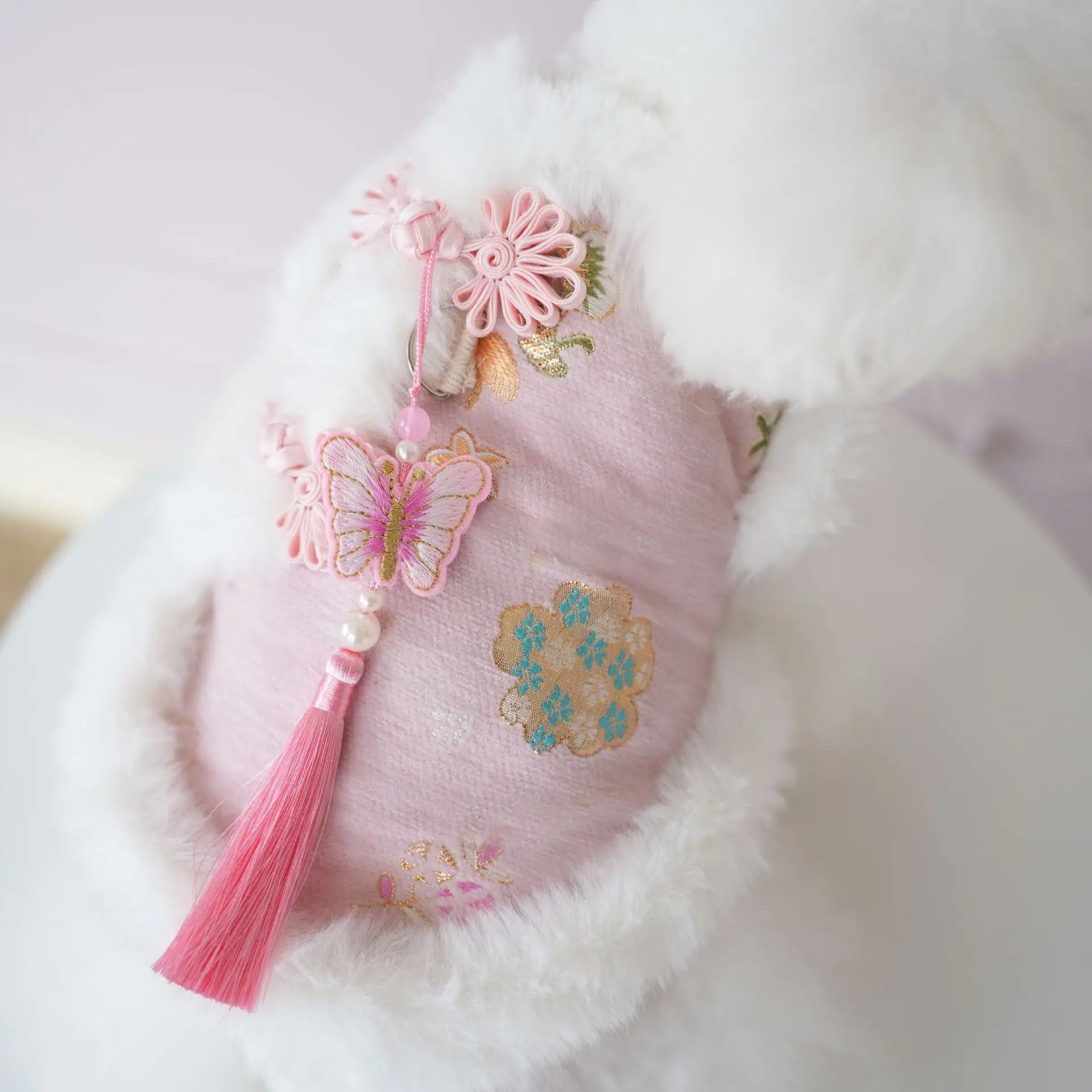 Abrigo de Navidad con cuello de felpa para mascotas, traje de Año Nuevo para gato, pajarita, borla, abrigos rosas, oso de peluche, Parkas para perros de dos patas para año nuevo - imagen 4