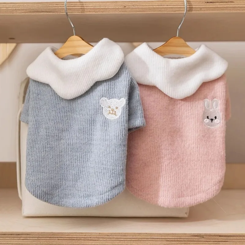 Ropa de invierno para mascotas, camisa con botones bonitos, ropa cálida de dos patas para chaleco para perros pequeños, ropa bordada con oso de dibujos animados para perros - imagen 3