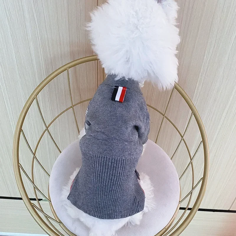 Suéter de punto a la moda, cárdigan, ropa para perros, ropa para gatos en forma de oso de fábrica transfronteriza, venta al por mayor de ropa para mascotas - imagen 3