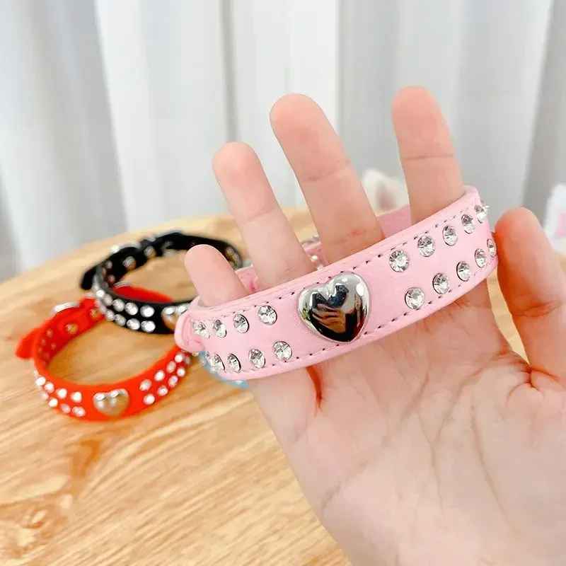 Collar de perro con diamantes de imitación de corazón de amor, cuero PU, Chihuahua, Yorkie, Collar de fiesta, cuidado de gatos, regalo decorativo, suministros para mascotas, moda - imagen 4