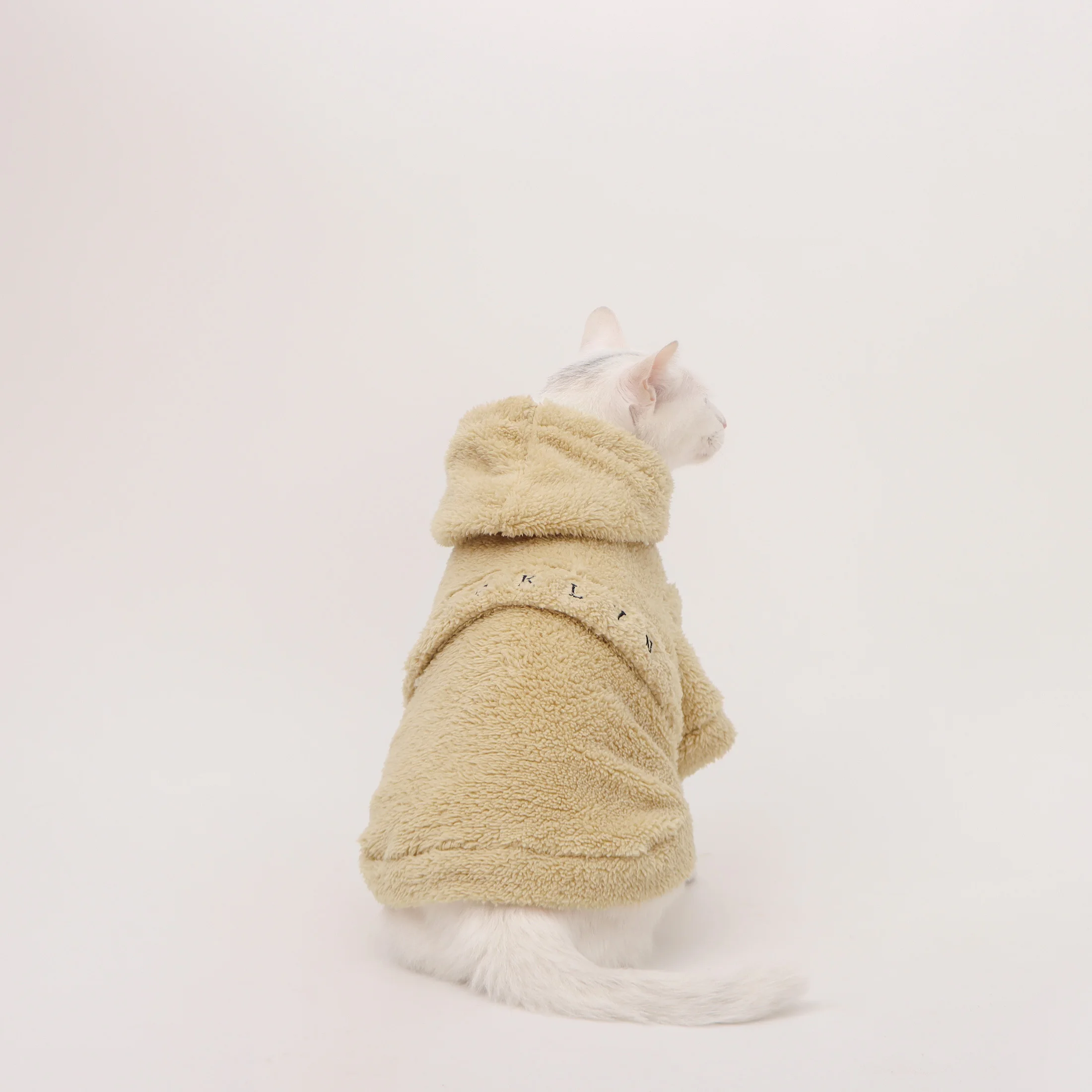 Sudadera con capucha forro polar beige para perros y gatos - imagen 2