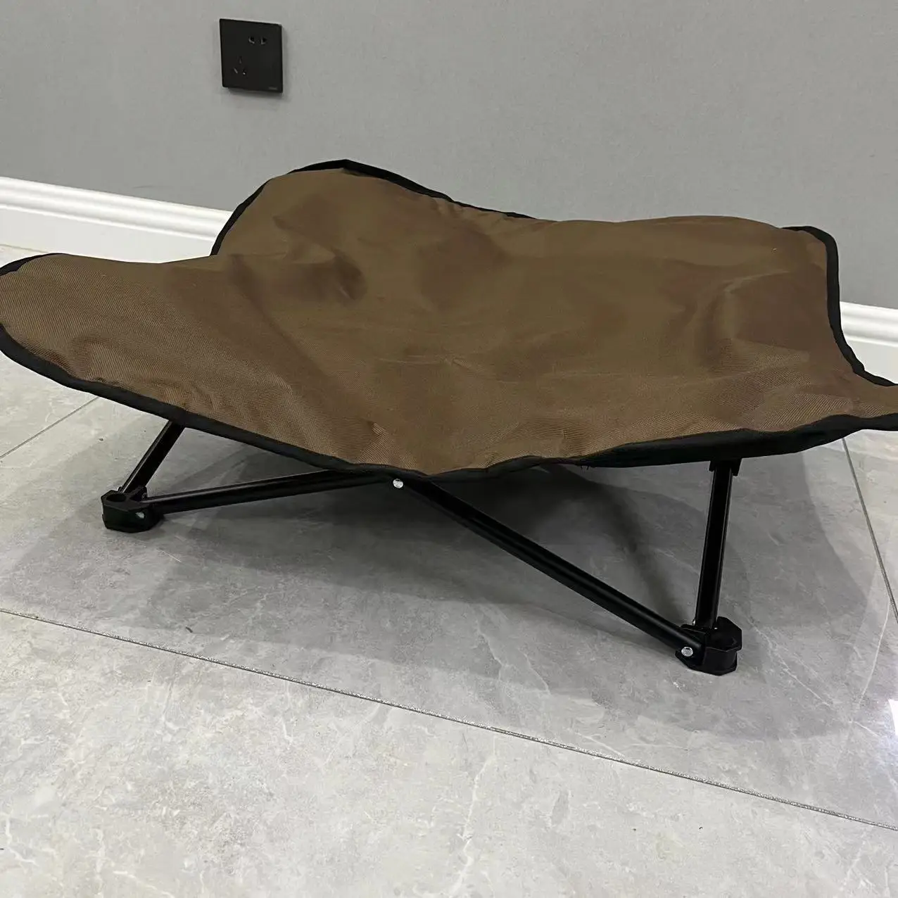 Cama portátil plegable para perros y gatos – Impermeable, resistente - imagen 2