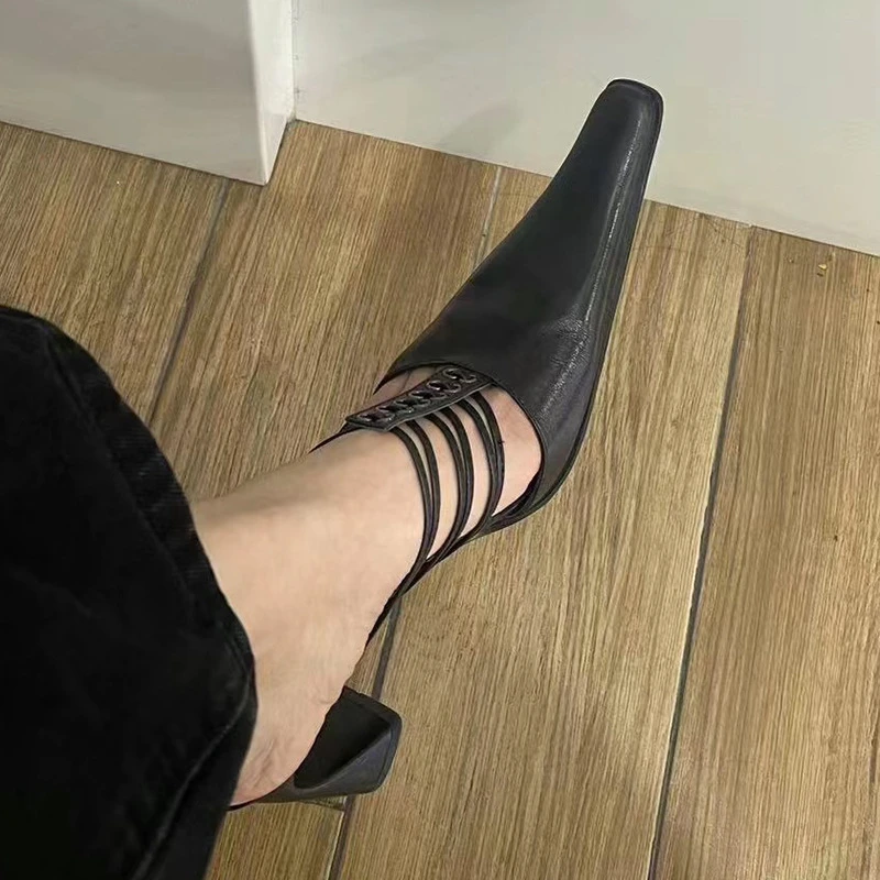 Roma tacones extraños zapatos de mujer Sexy puntiagudos negro moda Slingback Retro señoras sandalias Cool Girl - imagen 4