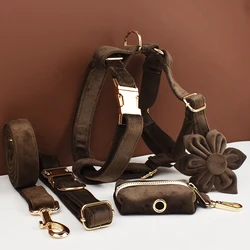 Collar y correa de terciopelo para perro con placa grabada - Marrón oscuro