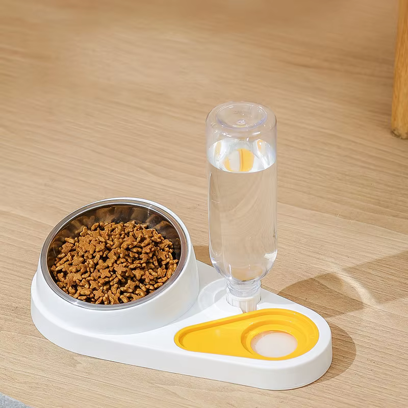 Comedero doble antideslizante con bebedero automático para perro y gato - imagen 5