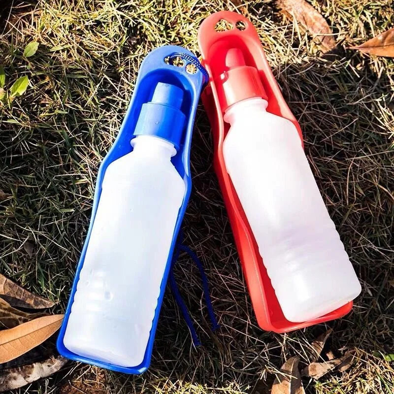 Bebedero plegable para mascotas, cuenco de agua portátil para perros y gatos, botella de agua de viaje para mascotas de 500ML/250ML, cuenco de plástico para beber al aire libre - imagen 4