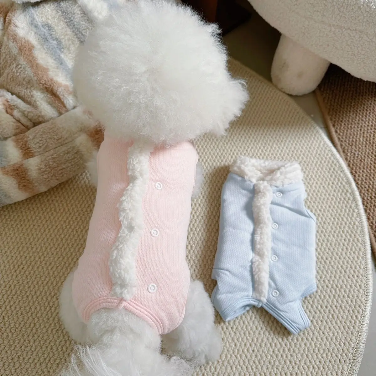 Mono con cuello de piel para perro, ropa cálida y bonita para mascota, osito de peluche pequeño, ropa de Yorkshire, pantalones de cuatro patas todo incluido, otoño e invierno - imagen 3