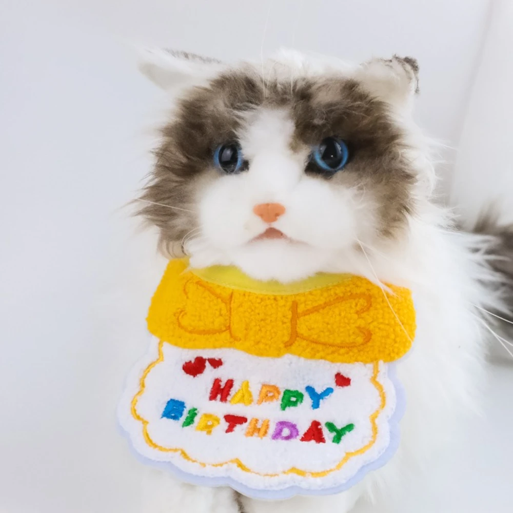 Collar bandana festivo con bordado de corona para cachorros y gatitos - imagen 2